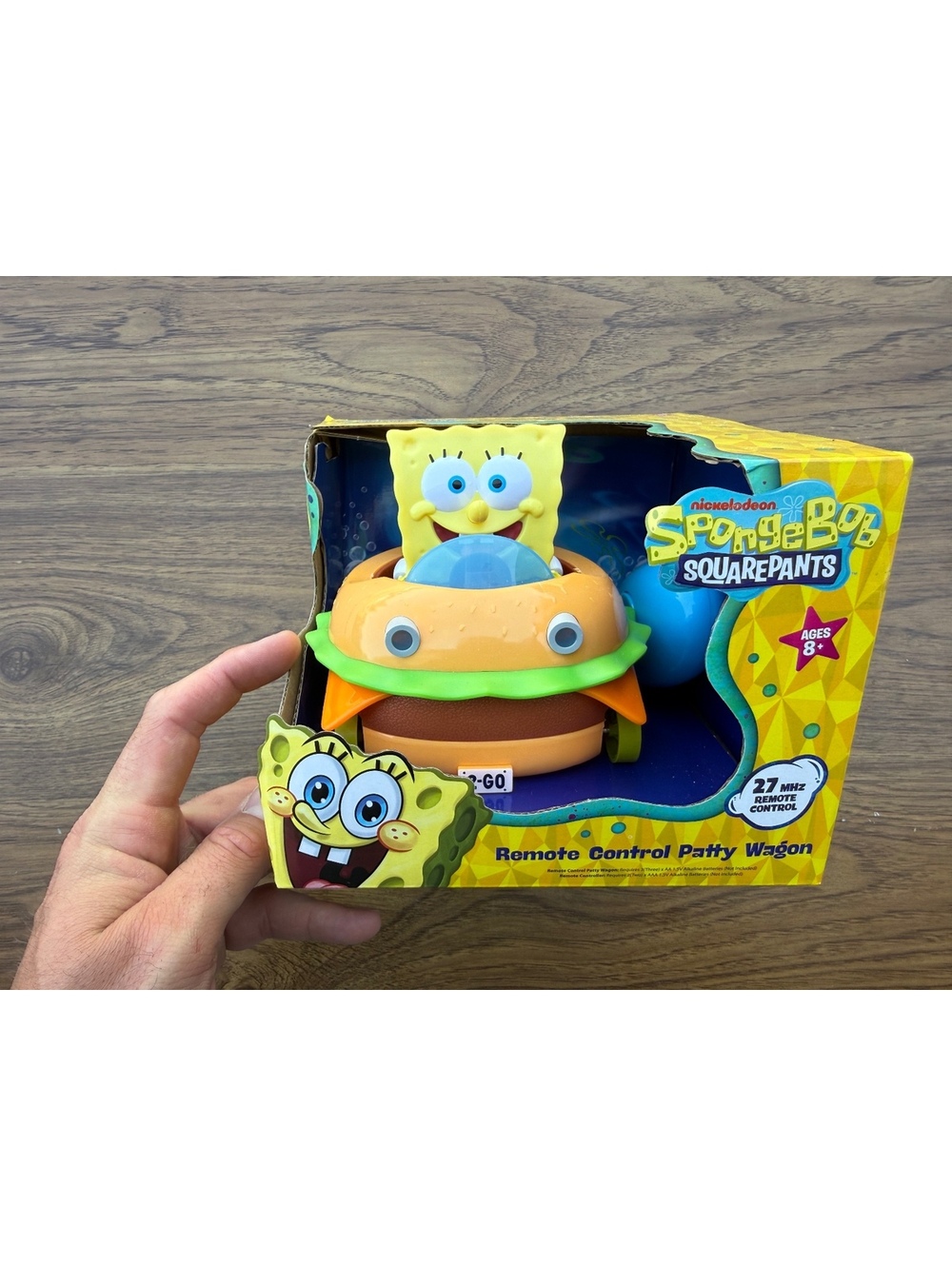 Nickelodeon SpongeBob Remote Control Patty Wagon 5" Tall 27 MHz RC Car BurgerNEW